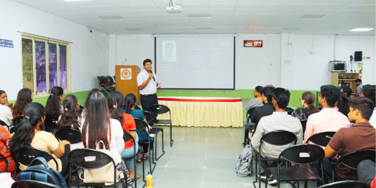 Entrepreneurial Mindset: Turning Ideas into Opportunities